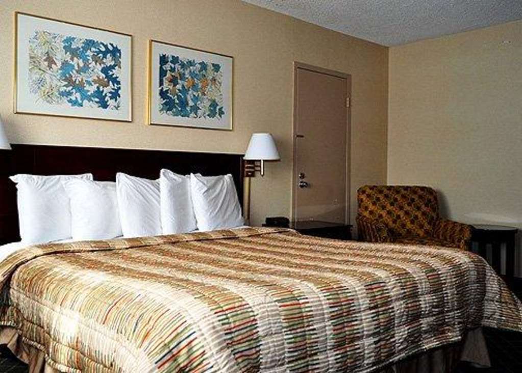 Rodeway Inn Sandston Kamer foto