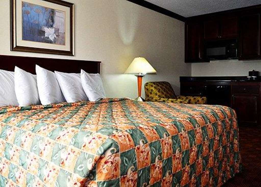 Rodeway Inn Sandston Kamer foto