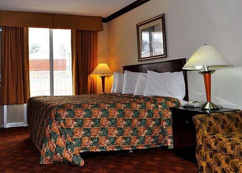 Rodeway Inn Sandston Kamer foto