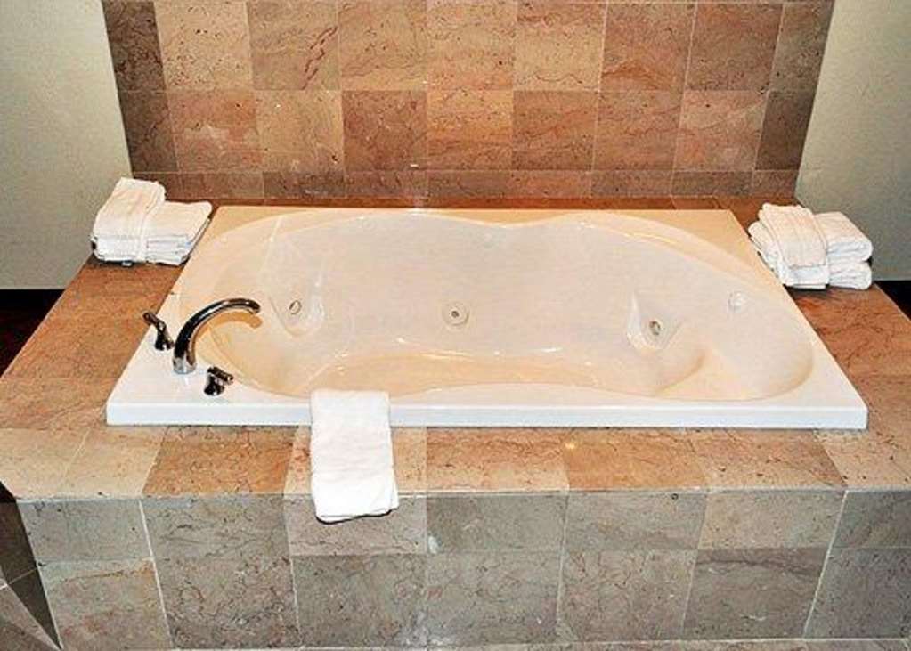 Rodeway Inn Sandston Kamer foto